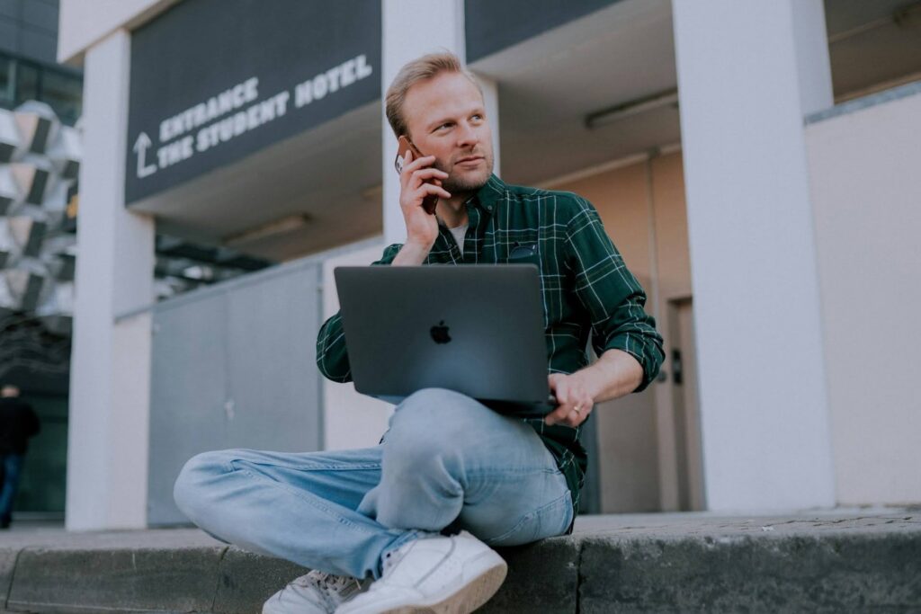 From 9–5 to Freedom: Our Digital Business Journey