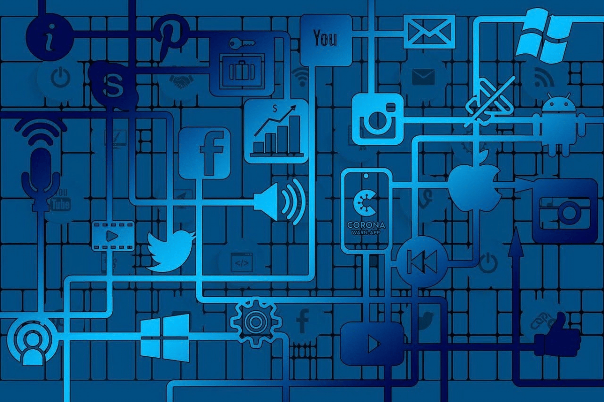 How The Dream Team Uses AI Tools For Online Business